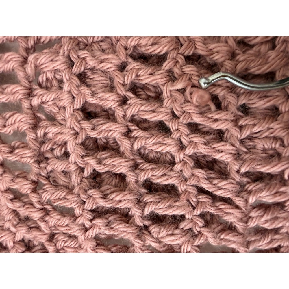 Crochet Shawl Wrap OS Dusty Rose Pink Floral Fringe Boho Triangle Wrap - Picture 7 of 8